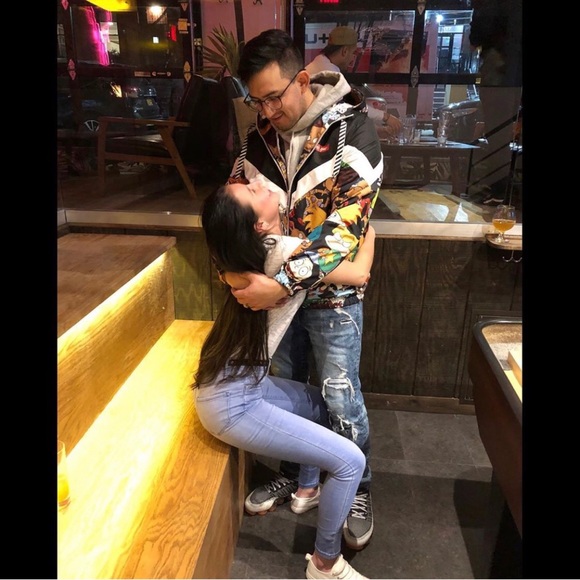 Meet your Posher, Esequiel - Picture 1 of 1